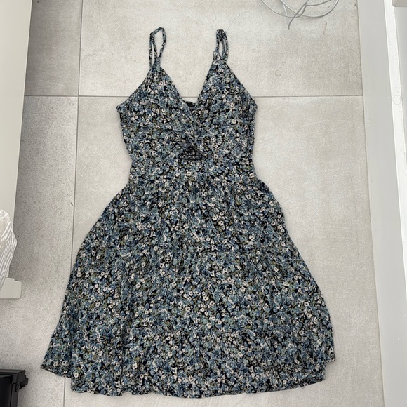 Sundress - Picture 1 of 3